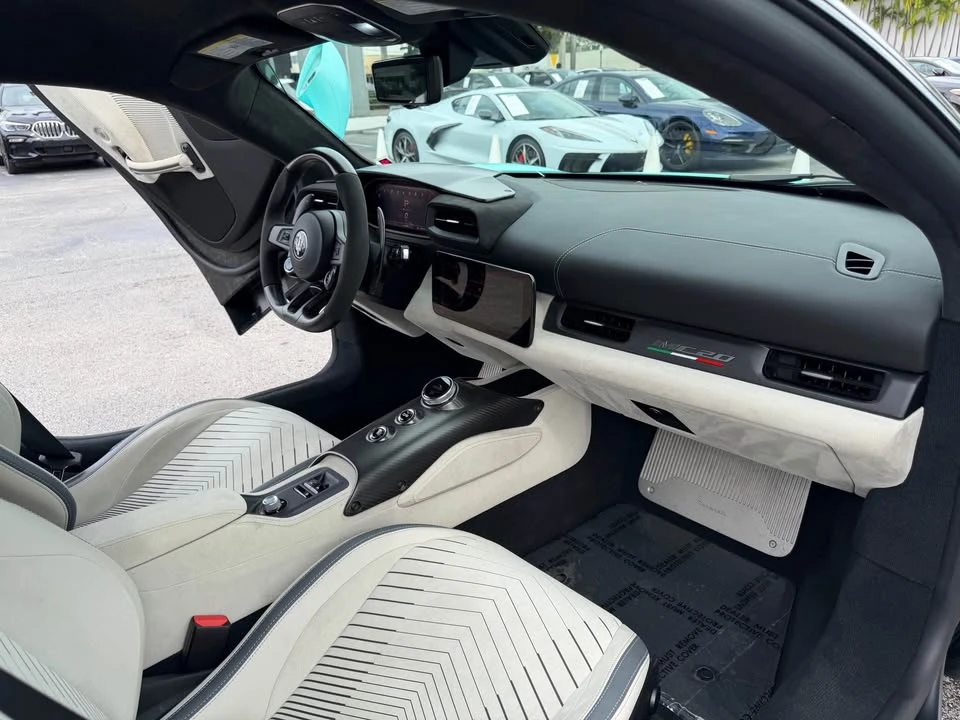 2023 Maserati MC20 - Image 10 of 14