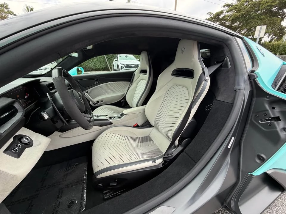 2023 Maserati MC20 - Image 9 of 14