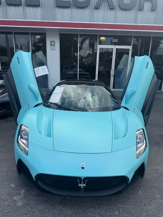 2023 Maserati MC20 - Image 11 of 20