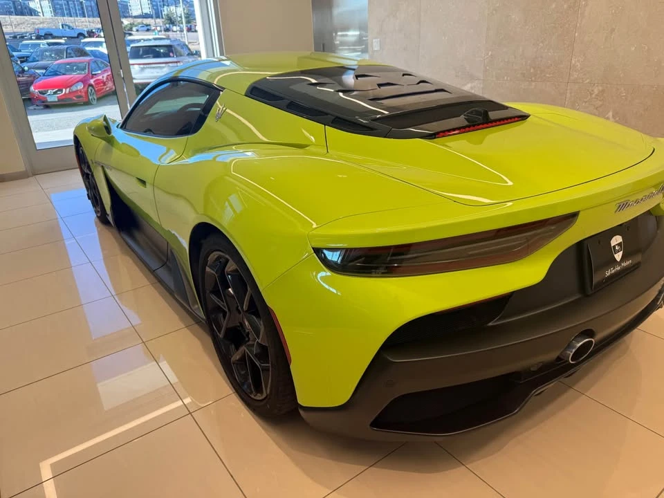 2023 Maserati MC20 - Image 12 of 17