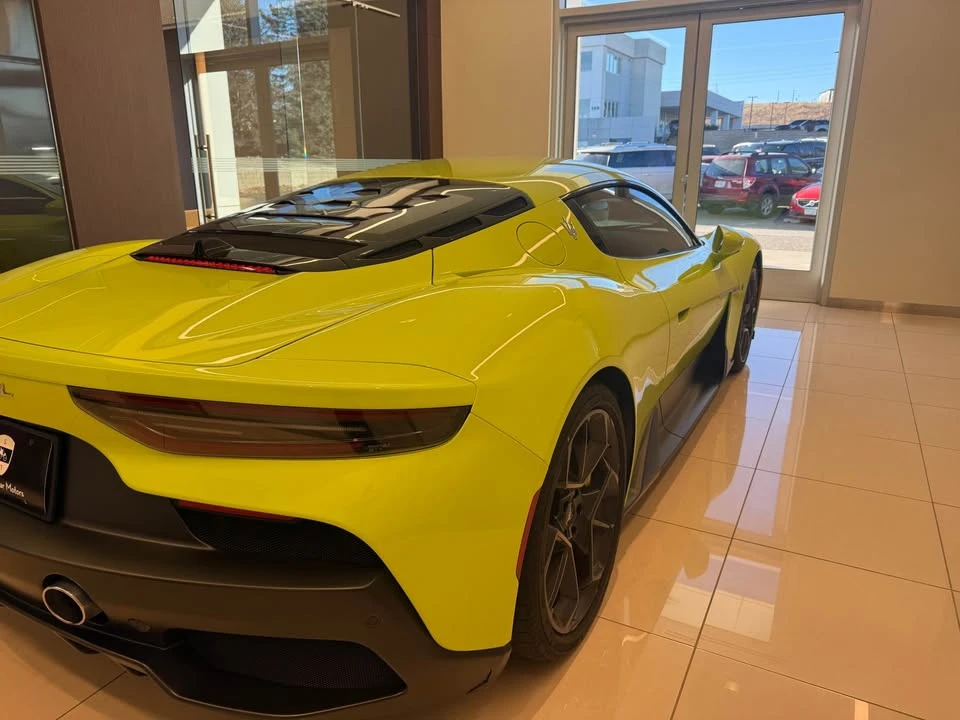 2023 Maserati MC20 - Image 10 of 17