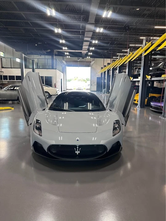 2023 Maserati MC20 - Image 2 of 9