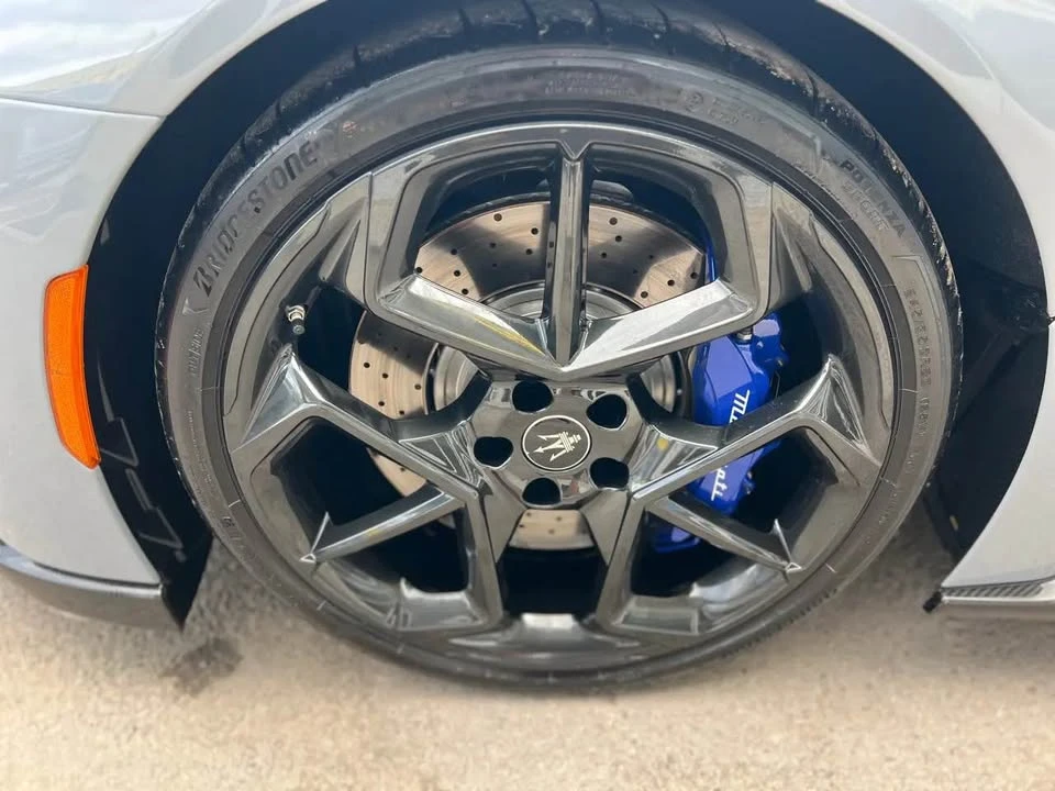 2023 Maserati MC20 - Image 9 of 17