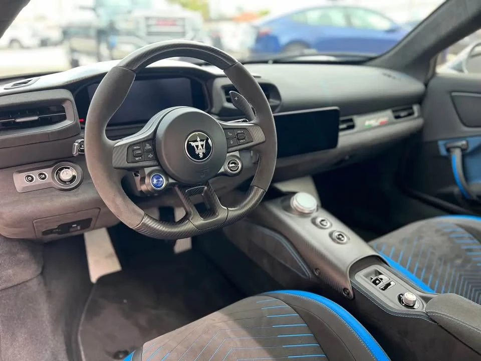 2023 Maserati MC20 - Image 10 of 17