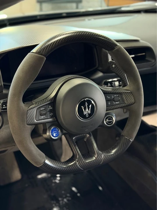 2023 Maserati MC20 - Image 13 of 19