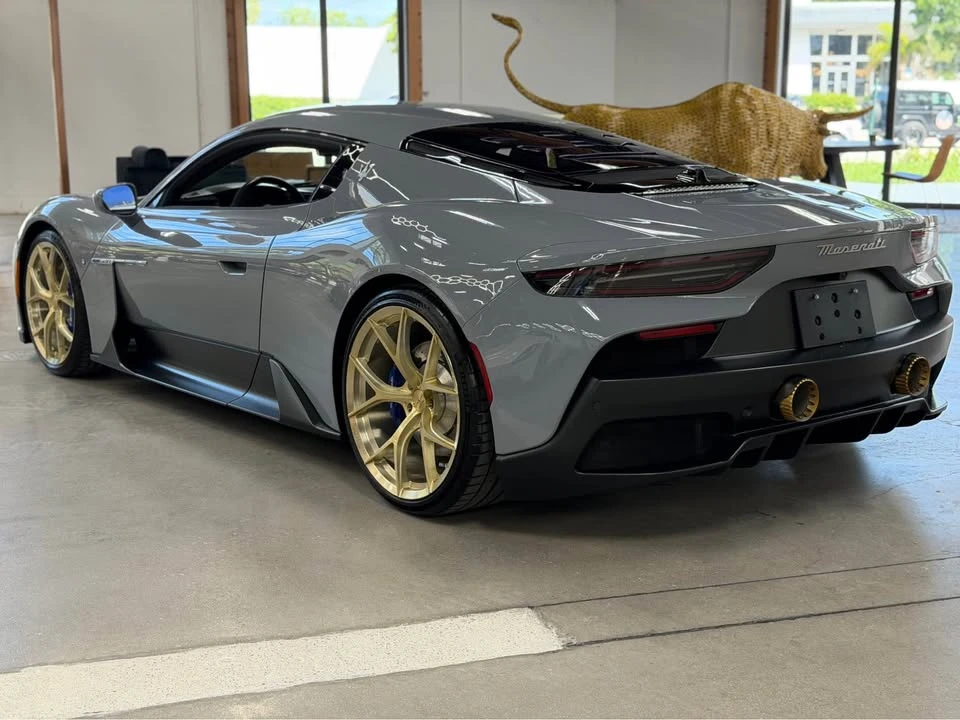 2023 Maserati MC20 - Image 10 of 19