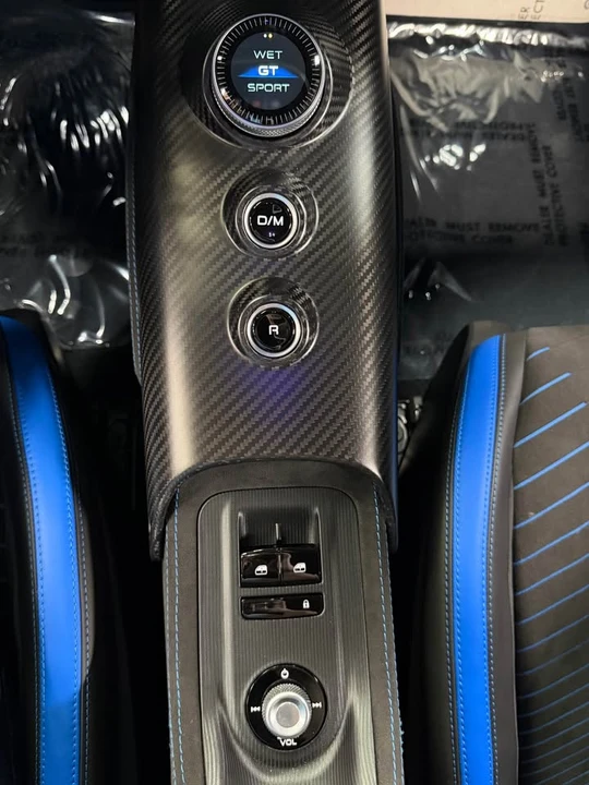 2023 Maserati MC20 - Image 14 of 19
