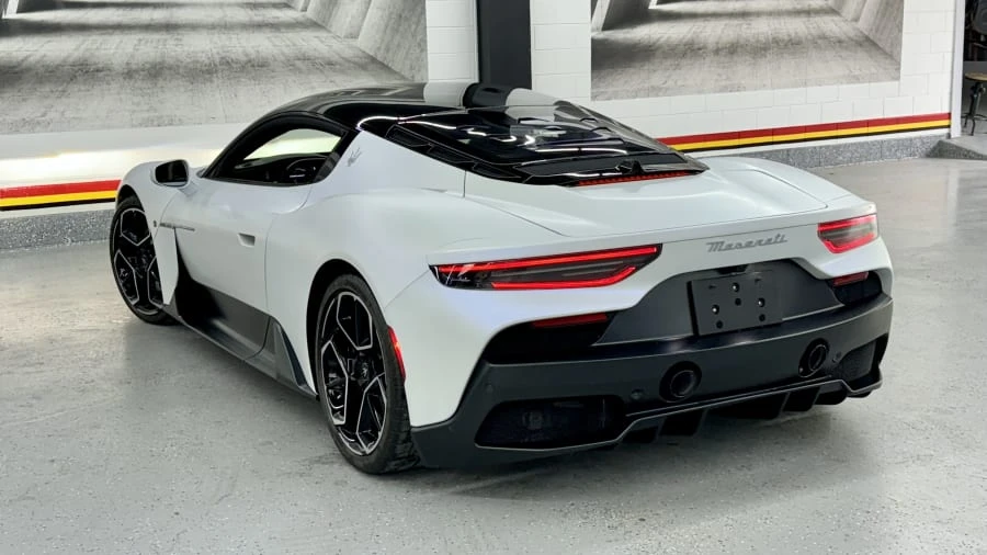 2023 Maserati MC20 - Image 11 of 23