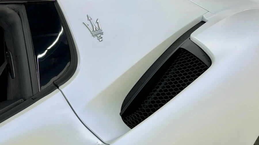 2023 Maserati MC20 - Image 15 of 23