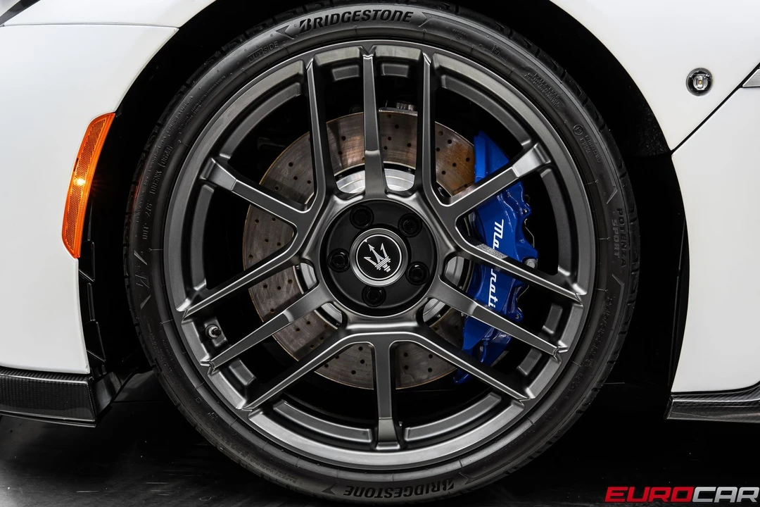 2023 Maserati MC20 - Image 30 of 31