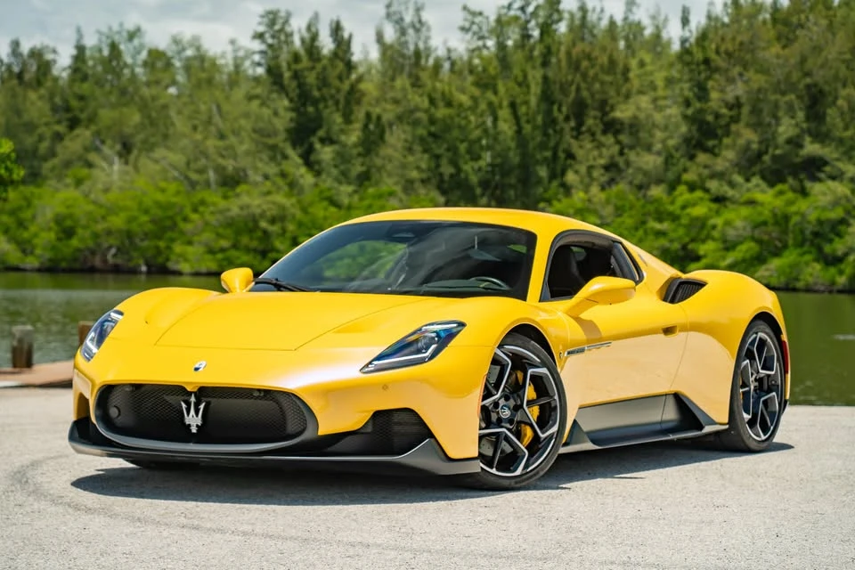 2023 Maserati MC20 - Image 18 of 20