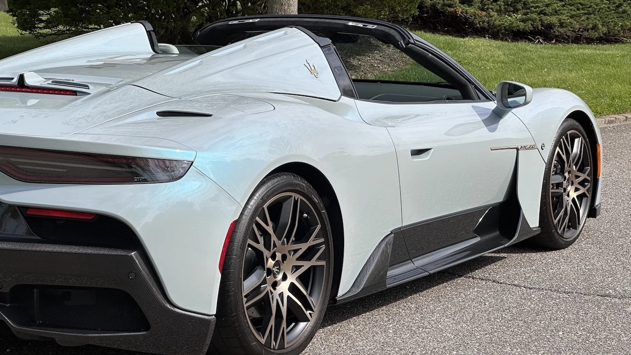 2023 Maserati - Image 11 of 31