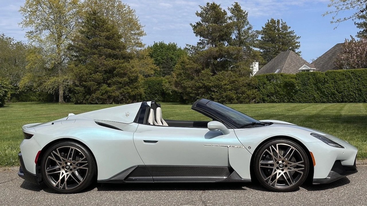 2023 Maserati - Image 3 of 31