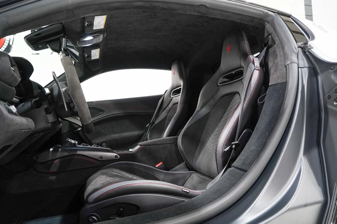 2023 Maserati MC20 - Image 10 of 31