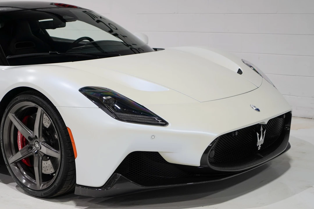2023 Maserati MC20 - Image 27 of 31