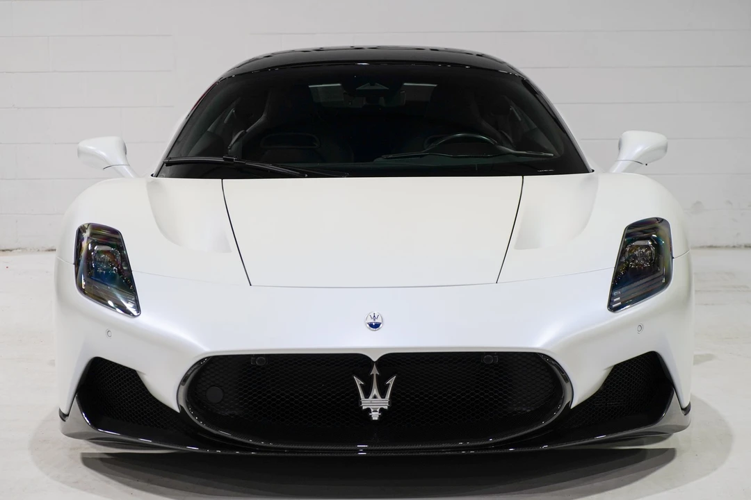 2023 Maserati MC20 - Image 6 of 31