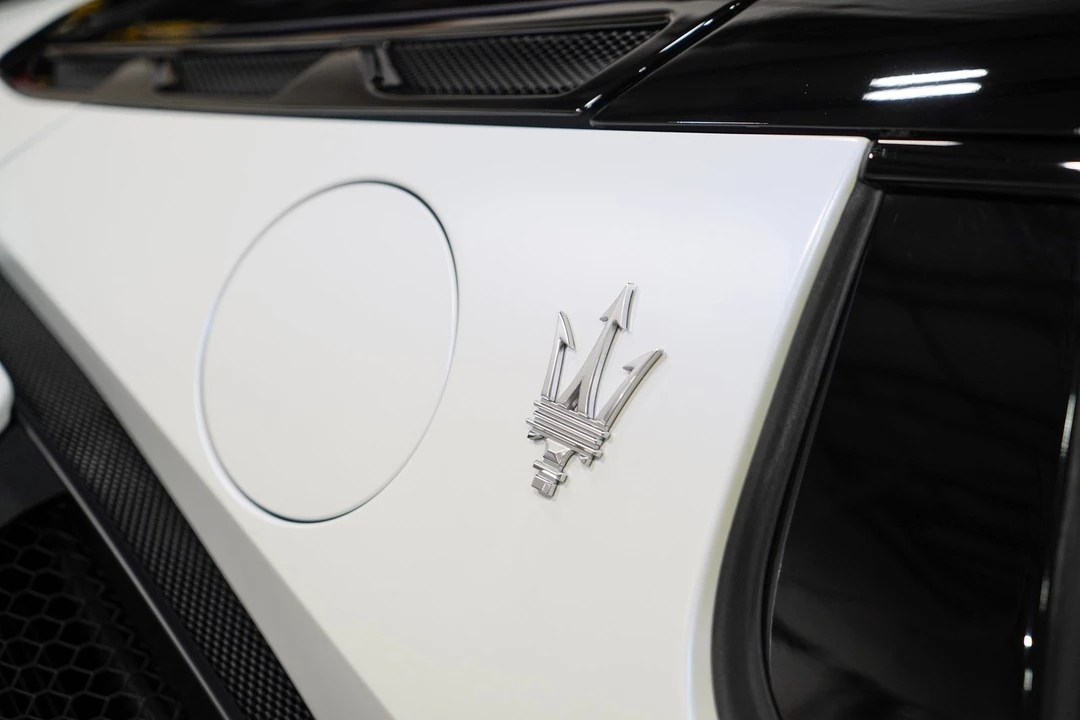 2023 Maserati MC20 - Image 28 of 31
