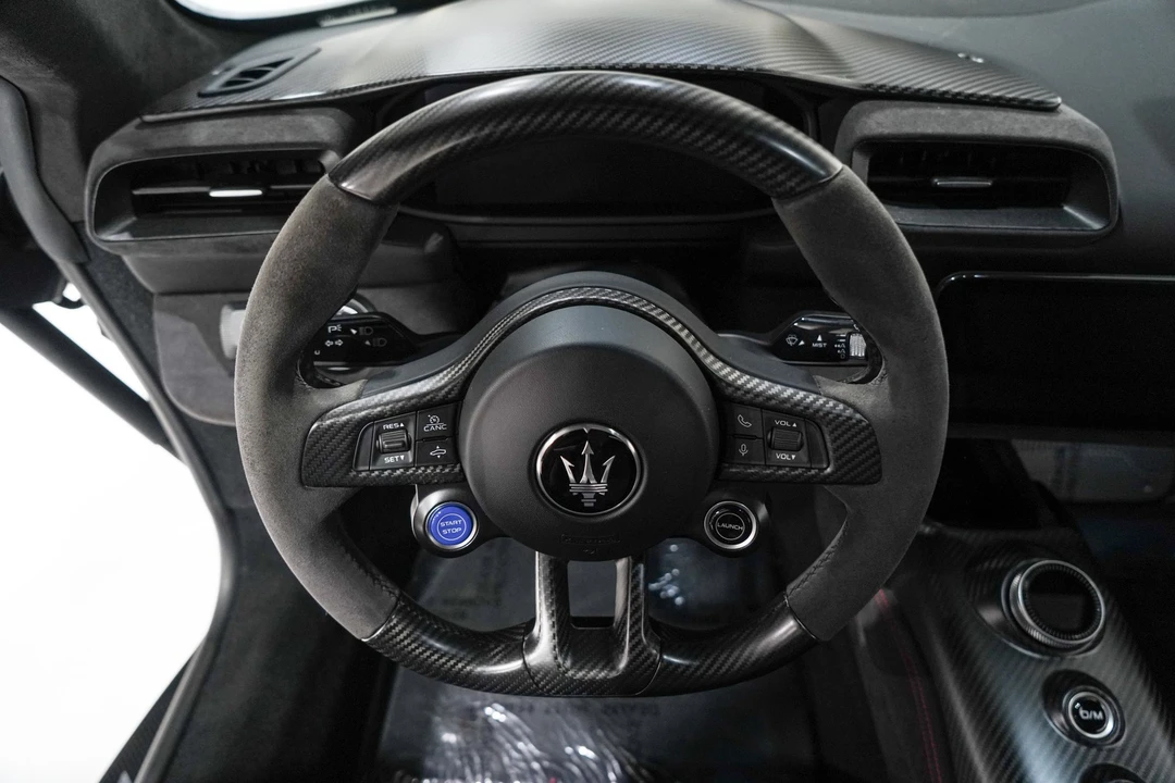 2023 Maserati MC20 - Image 11 of 31