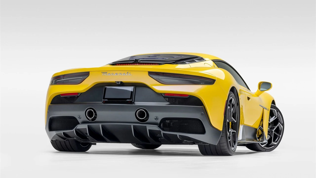 2023 Maserati MC20 - Image 26 of 31