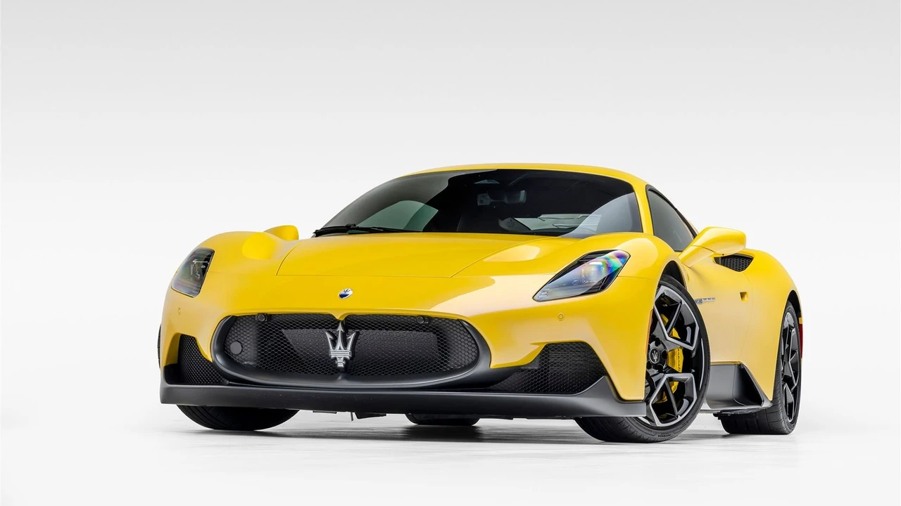 2023 Maserati MC20 - Image 10 of 31