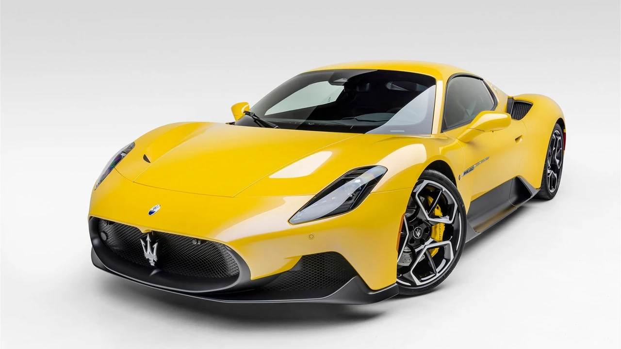 2023 Maserati MC20 - Image 13 of 31