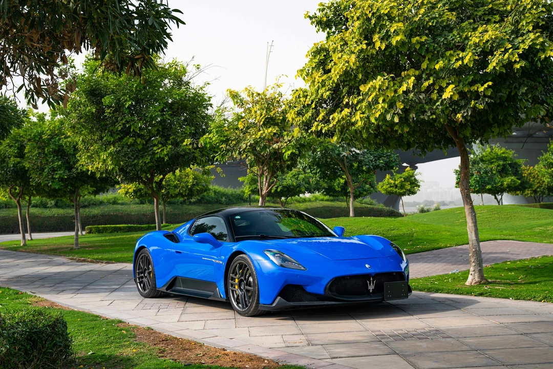 2023 Maserati MC20 - Image 17 of 21