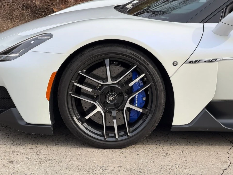 2023 Maserati MC20 - Image 11 of 21