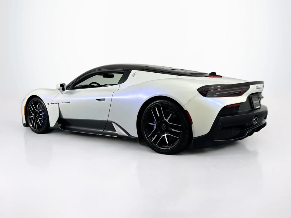 2023 Maserati MC20 - Image 7 of 31