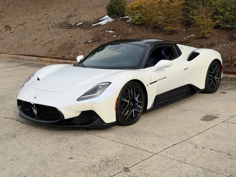 2023 Maserati MC20 - Image 8 of 21