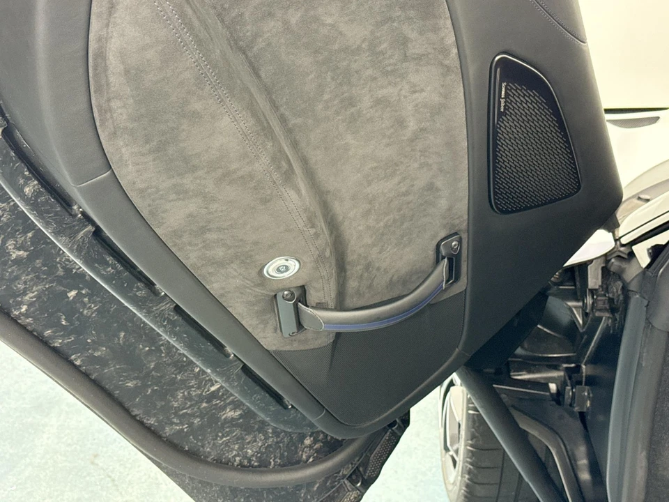 2023 Maserati MC20 - Image 19 of 31