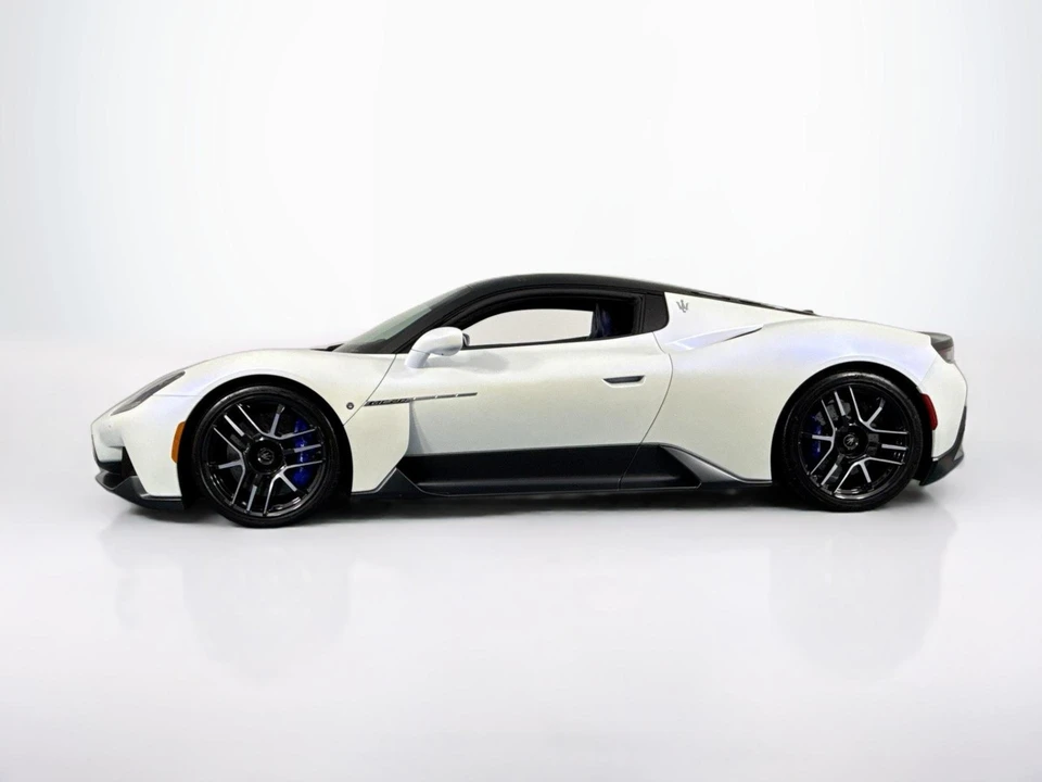 2023 Maserati MC20 - Image 8 of 31