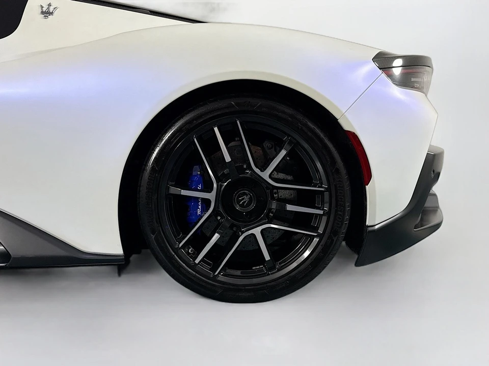 2023 Maserati MC20 - Image 29 of 31