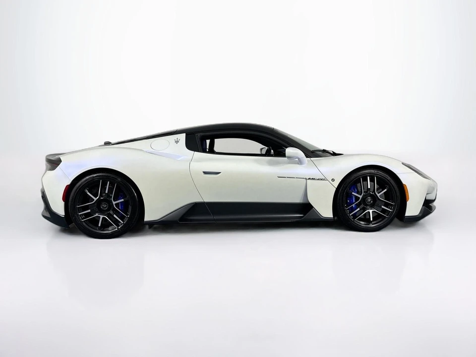 2023 Maserati MC20 - Image 4 of 31