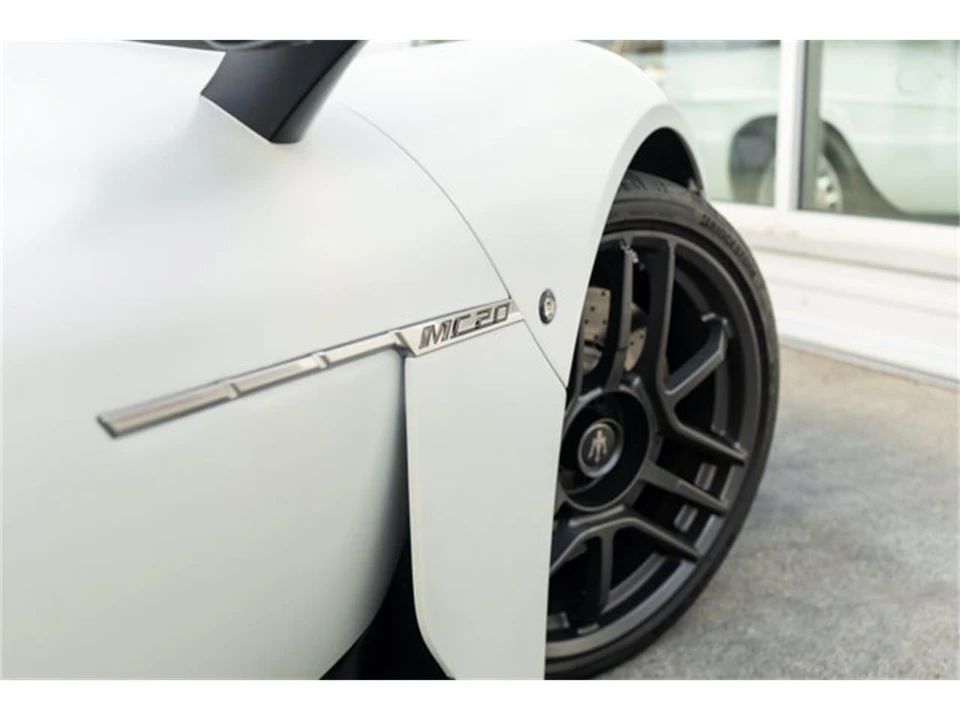 2023 Maserati MC20 - Image 11 of 12