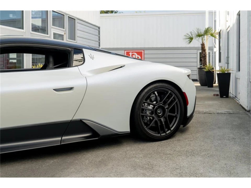 2023 Maserati MC20 - Image 6 of 12
