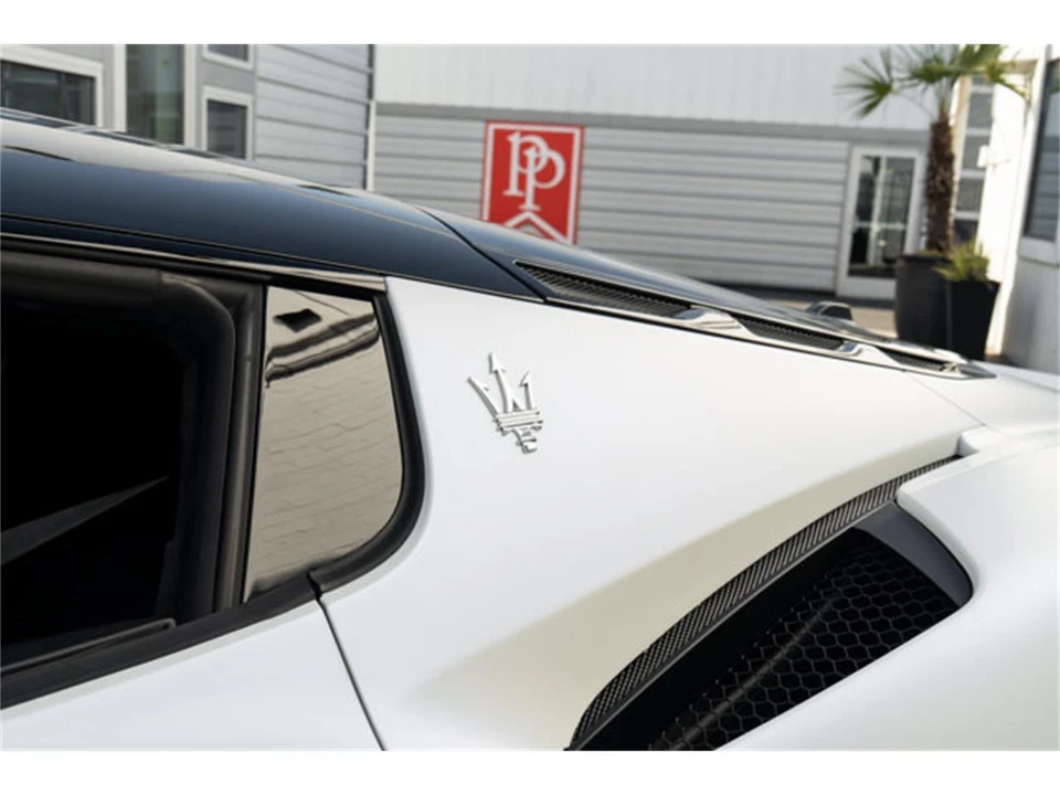 2023 Maserati MC20 - Image 7 of 12