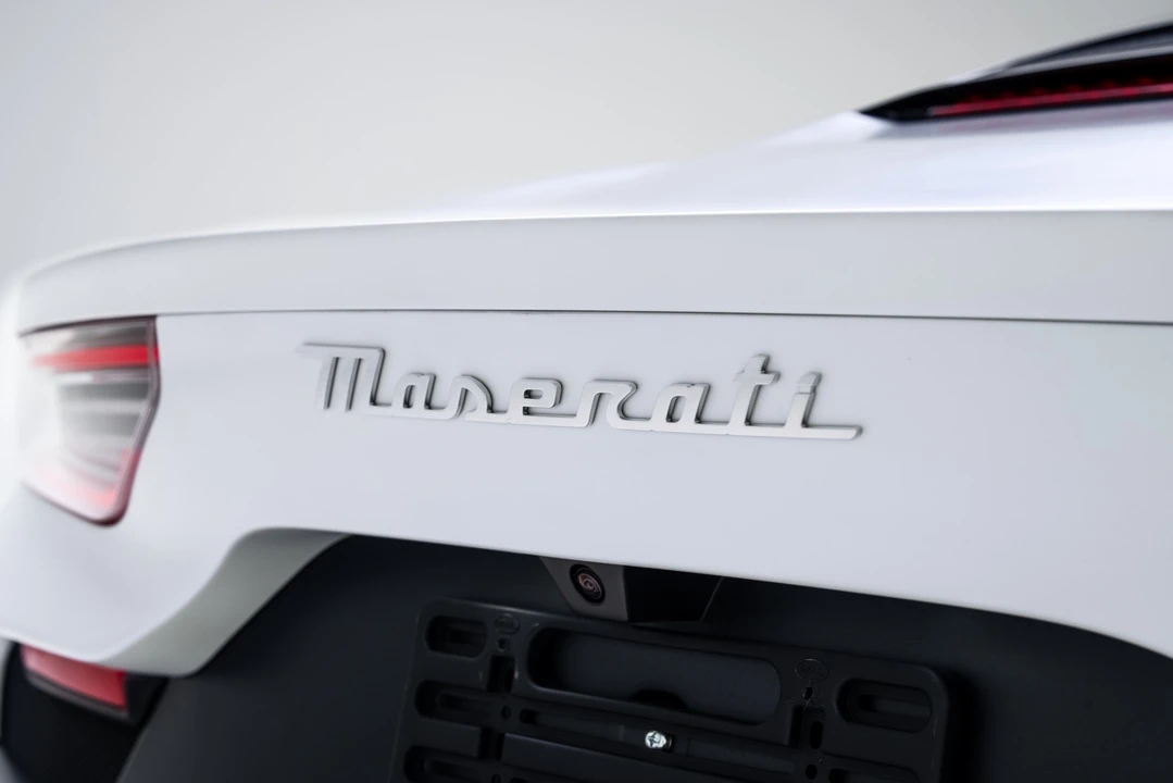 2023 Maserati MC20 - Image 29 of 31