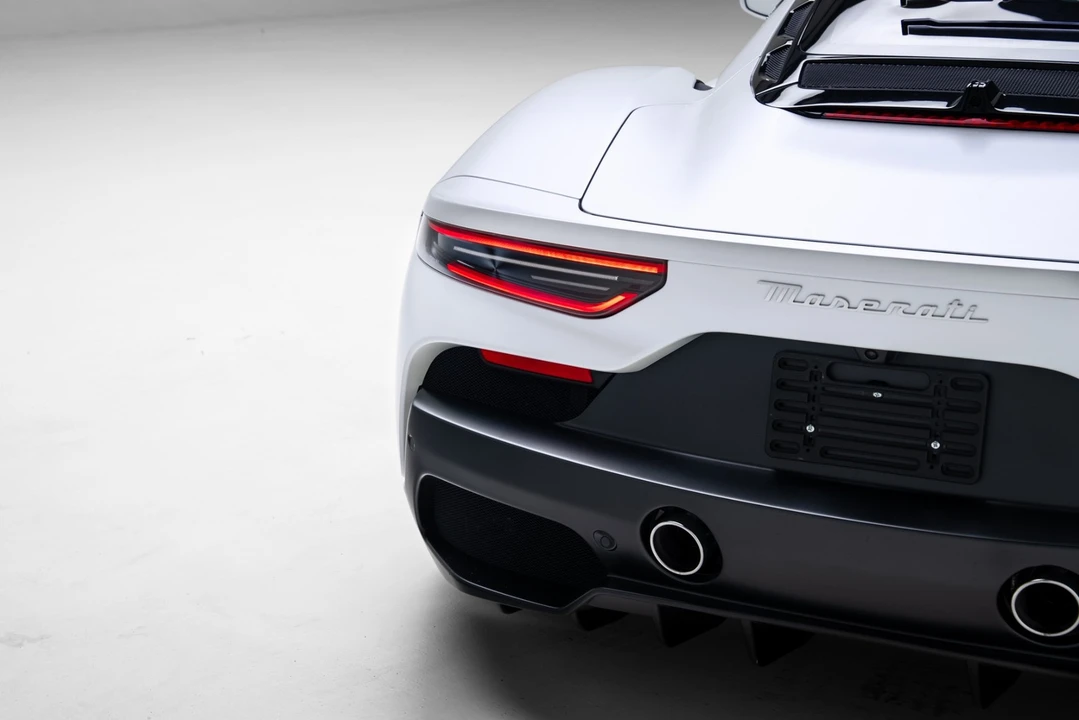 2023 Maserati MC20 - Image 24 of 31
