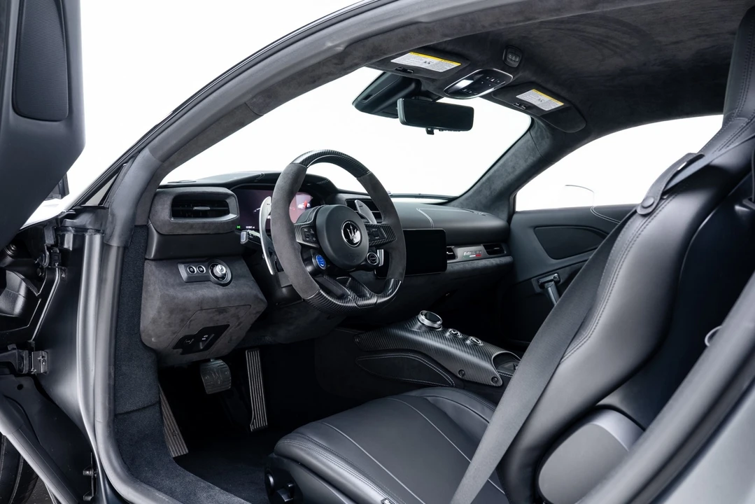 2023 Maserati MC20 - Image 2 of 21