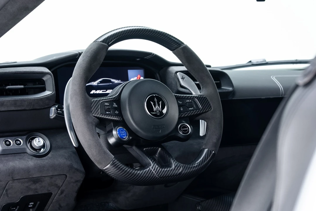 2023 Maserati MC20 - Image 31 of 31