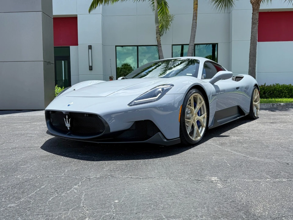 2023 Maserati MC20 - Image 14 of 21