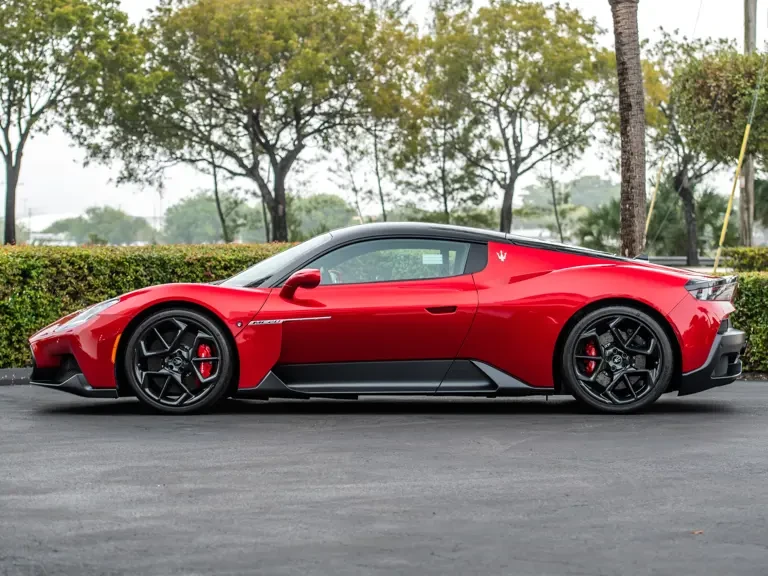 2023 Maserati MC20 - Image 12 of 31