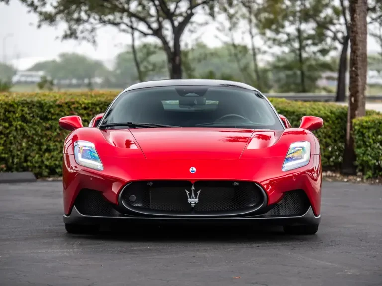 2023 Maserati MC20 - Image 8 of 31