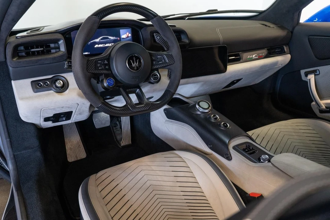 2023 Maserati MC20 - Image 2 of 21