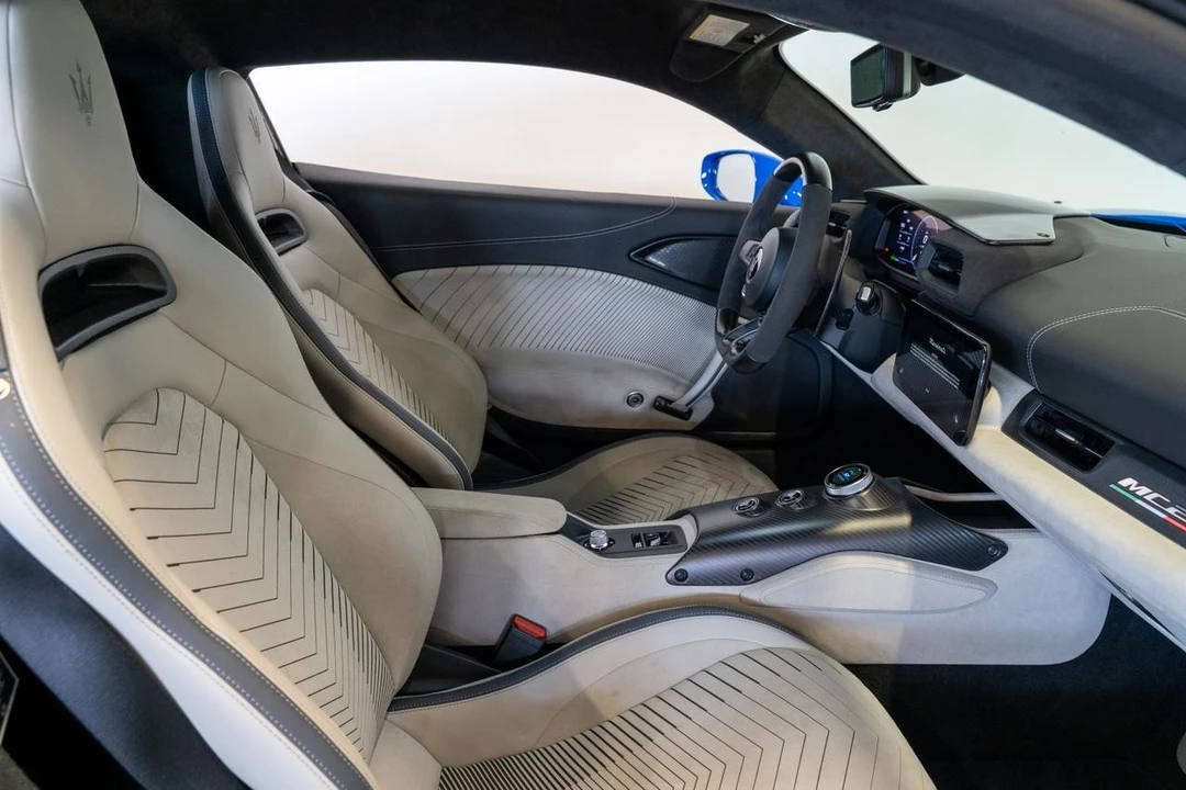 2023 Maserati MC20 - Image 13 of 21