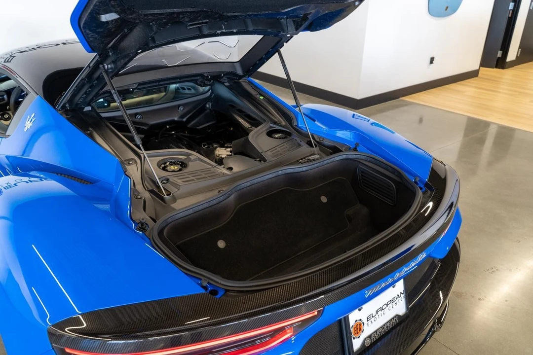 2023 Maserati MC20 - Image 17 of 21