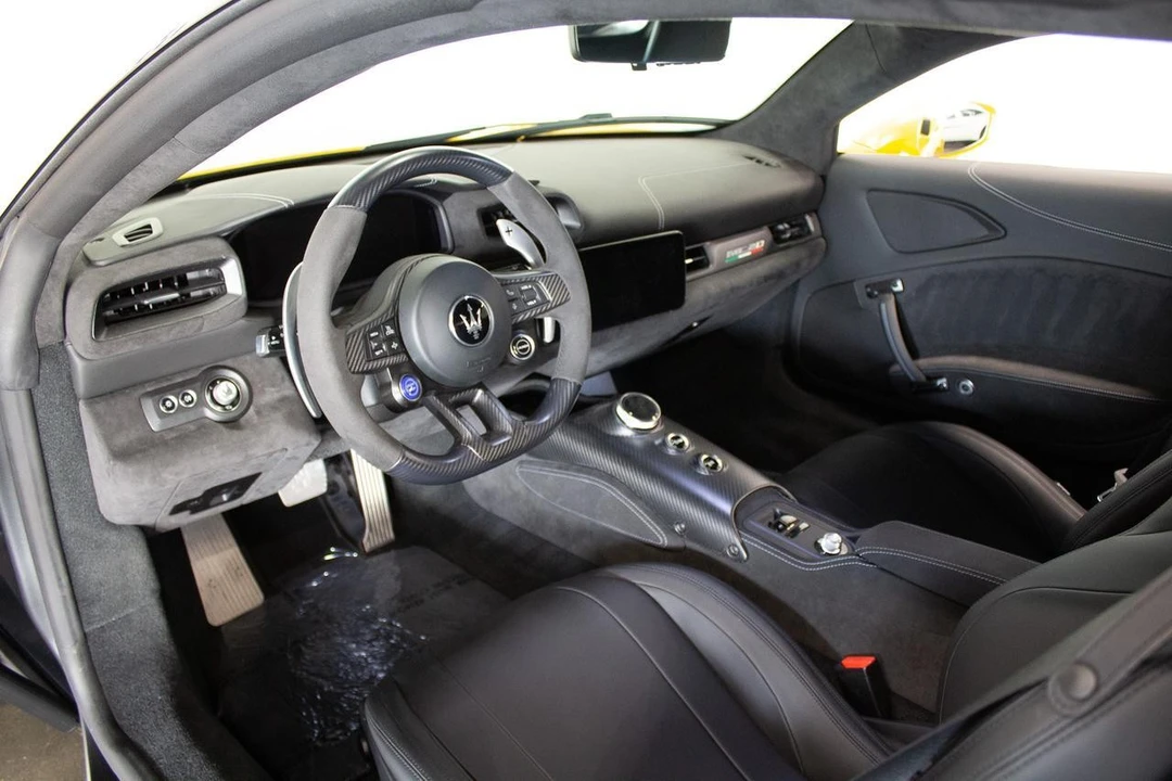 2023 Maserati MC20 - Image 2 of 21