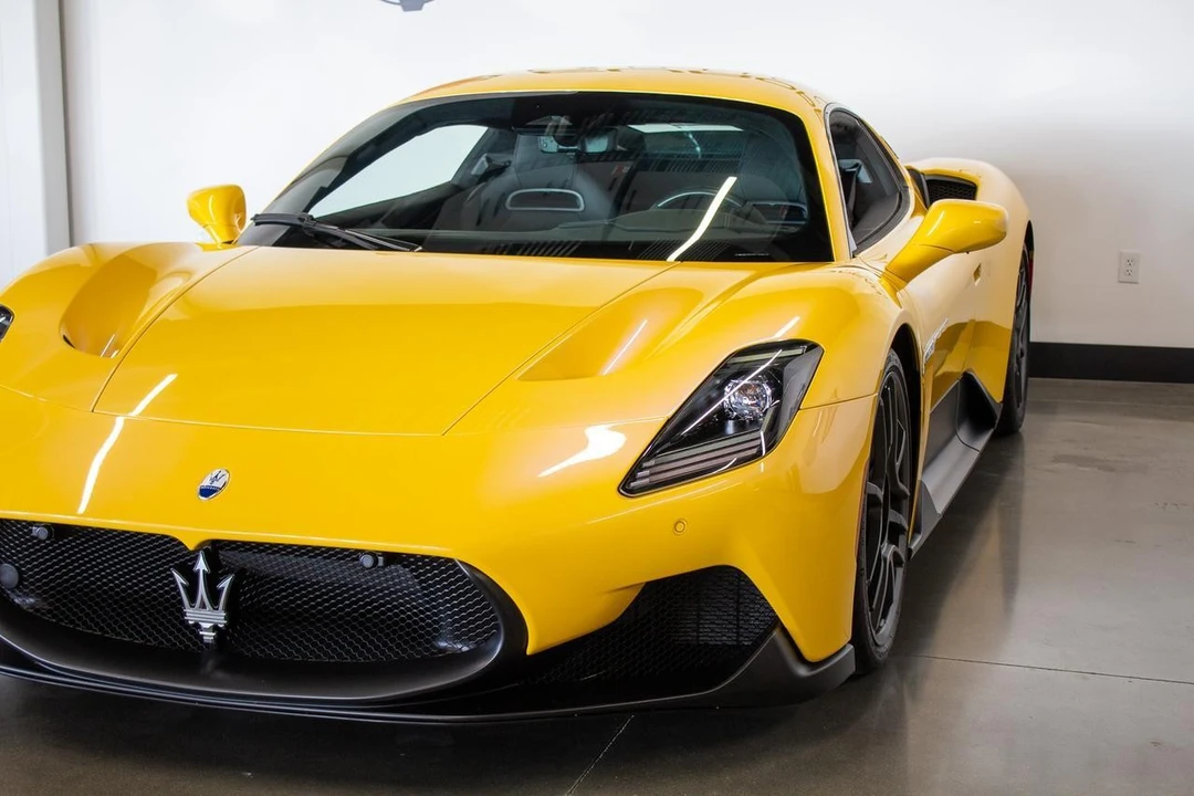 2023 Maserati MC20 - Image 10 of 21