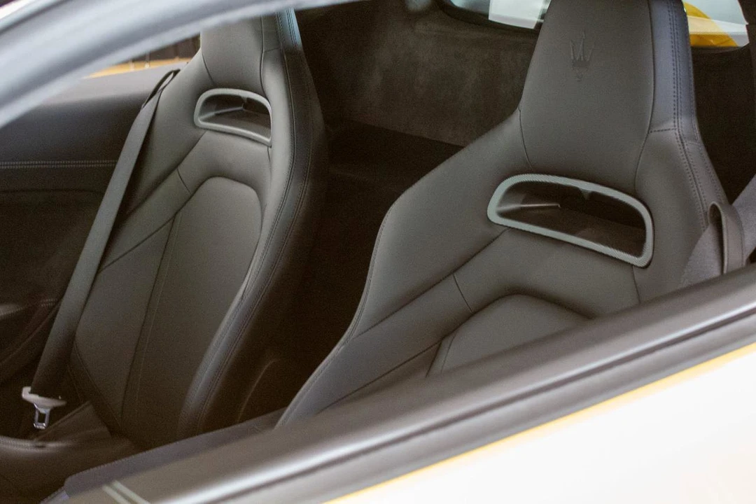 2023 Maserati MC20 - Image 12 of 31