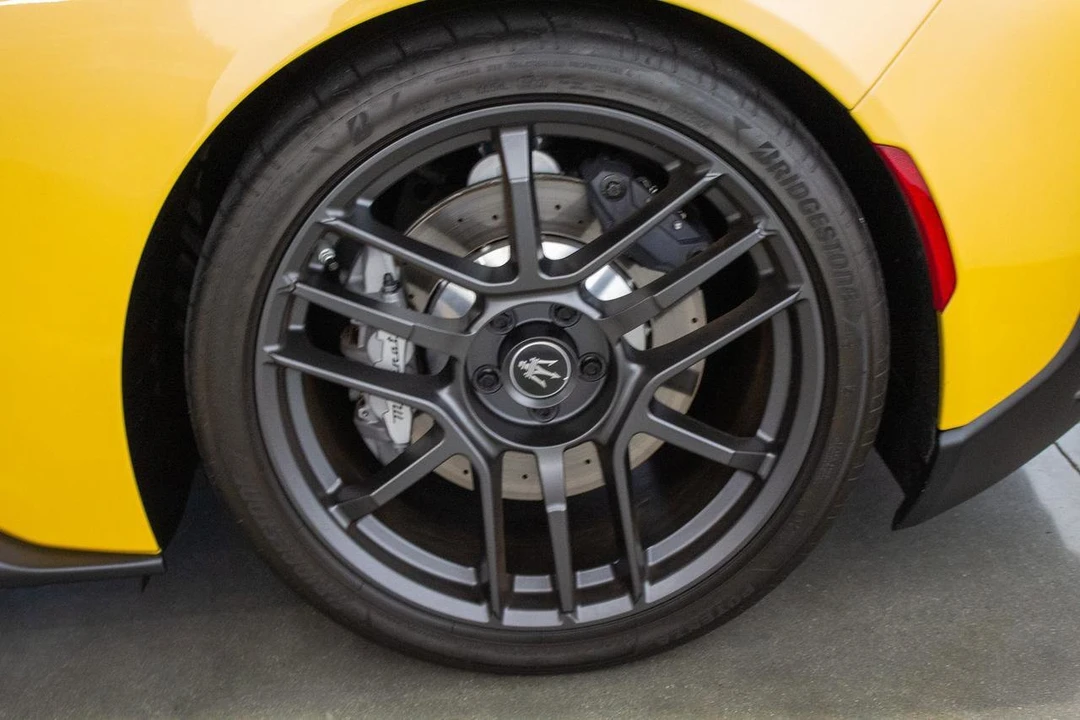2023 Maserati MC20 - Image 27 of 31